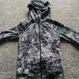 Gray camo like patterned lulu hooded jacket